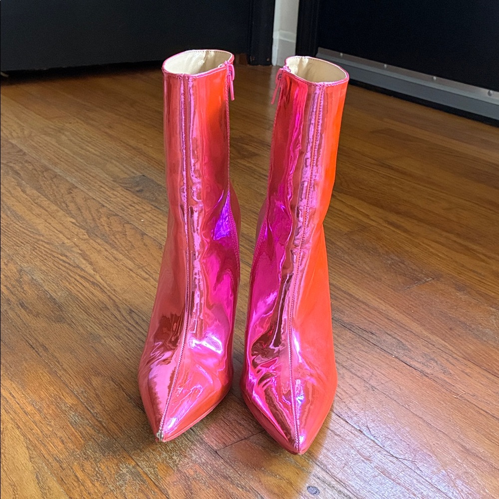Metallic Hot Pink Heeled Boots w Pointy Toes - Picture 4 of 7